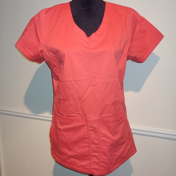 Advantage Tops - Antidote Coral Fitted Scrub Top